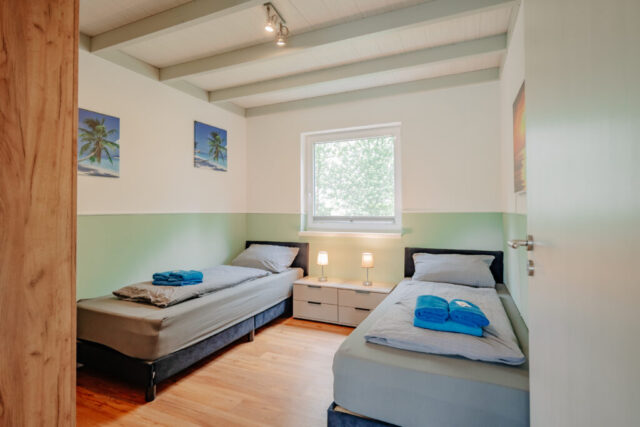 Schlafzimmer 2